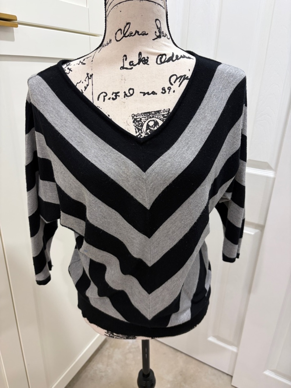 Andrea Jovine Black and Gray Chevron V-Neck Sweater